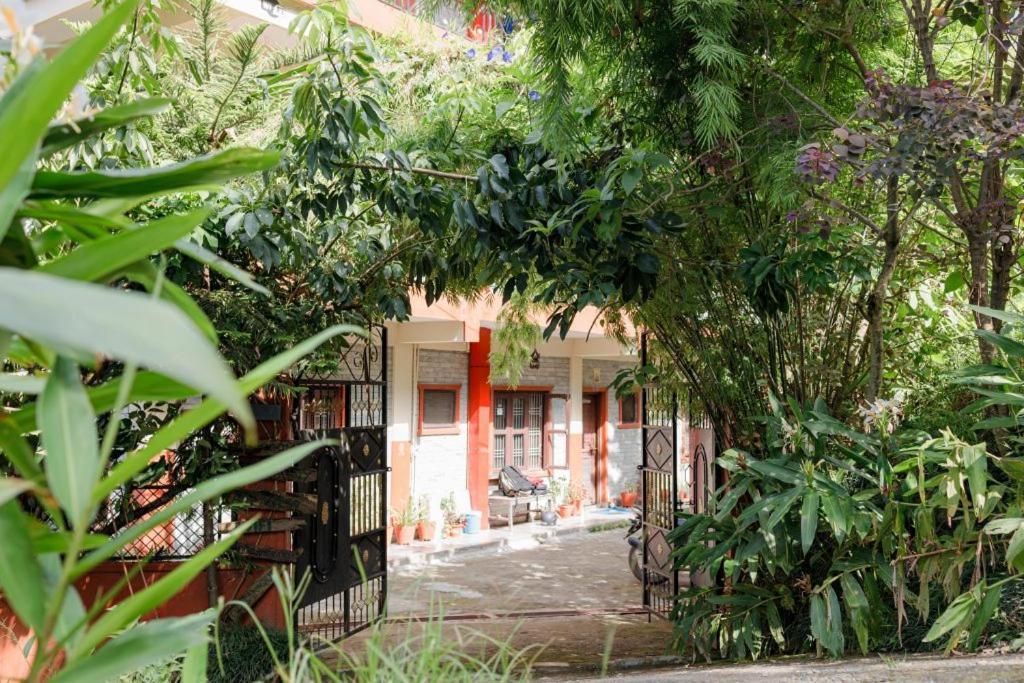 Green Hills Yoga Retreat Pokhara Luaran gambar